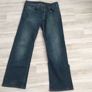 Men’s Levis jeans